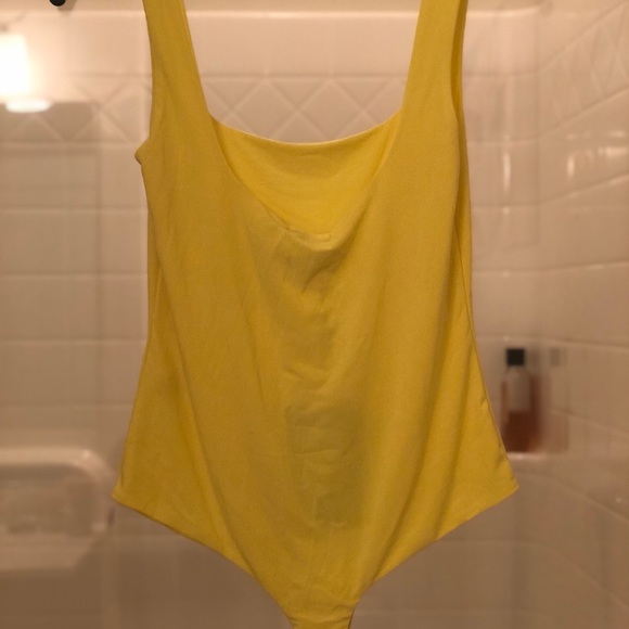 Yellow Square Neck Sleeveless Thong Bodysuit - Picture 5 of 7